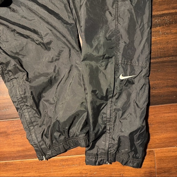 Vintage Nike Windbreaker Pants - Picture 5 of 7